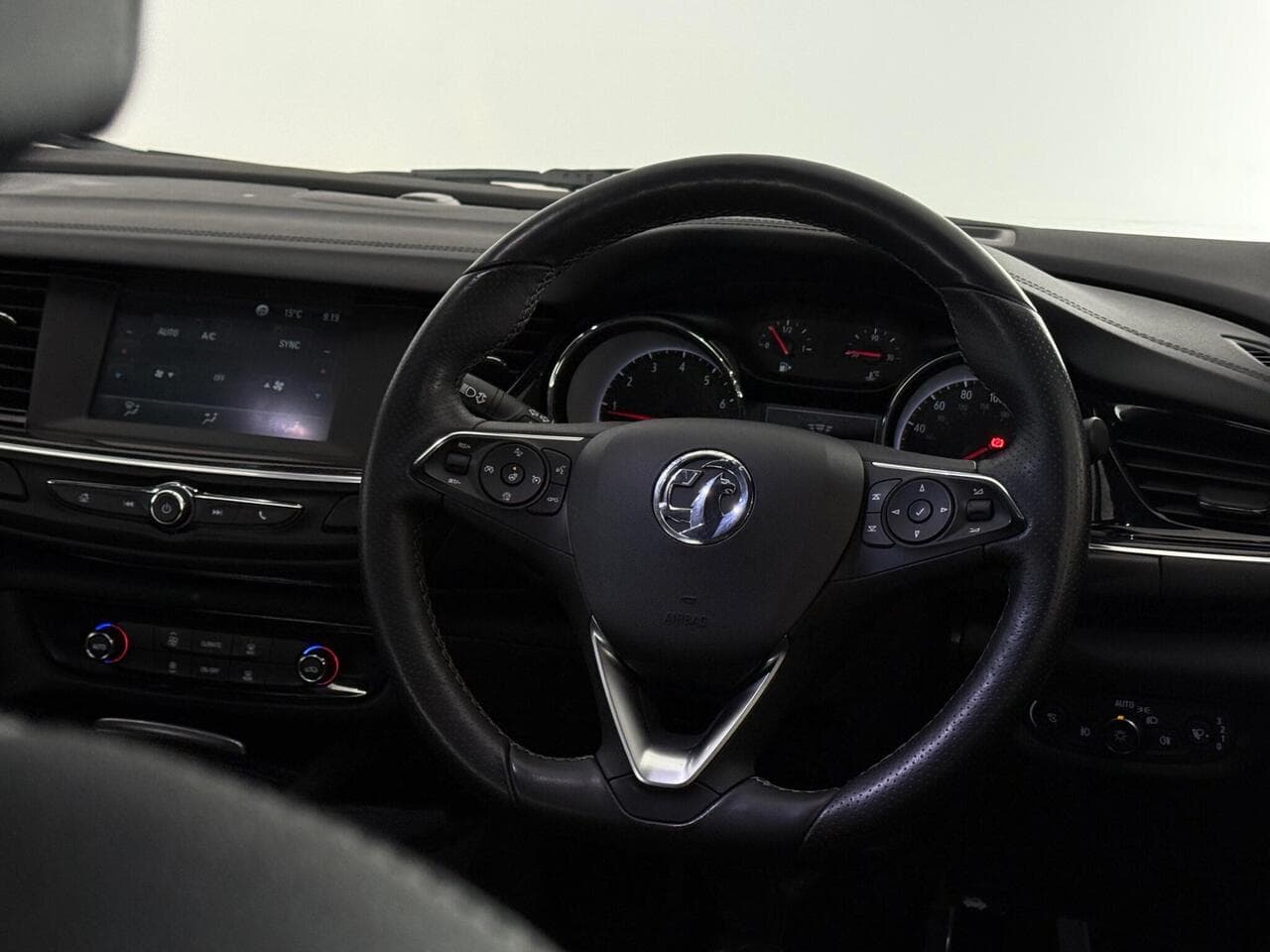 Vauxhall Insignia thumbnail Steering Wheel