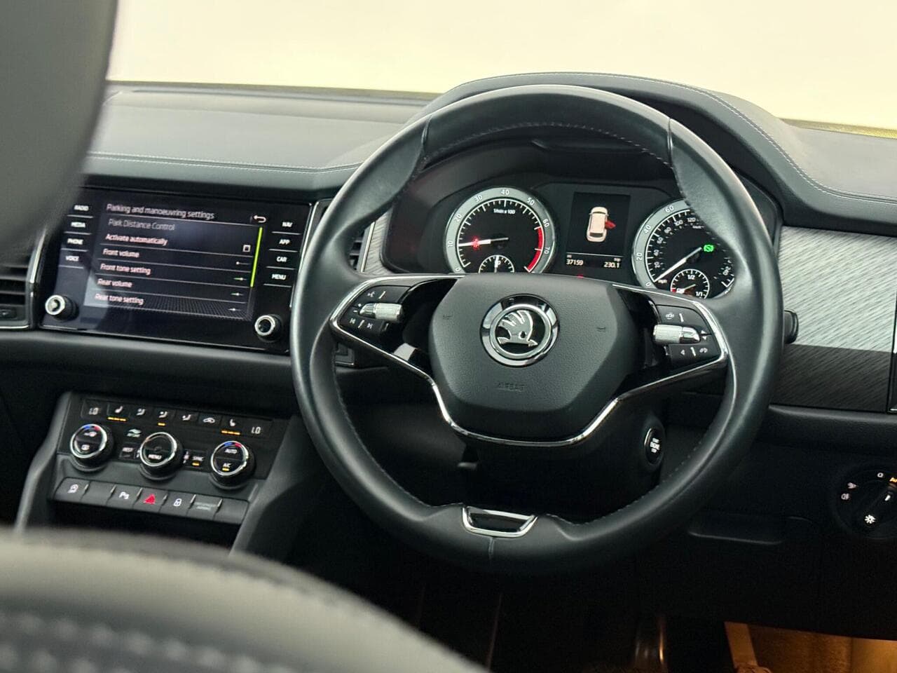Skoda Kodiaq thumbnail Steering Wheel