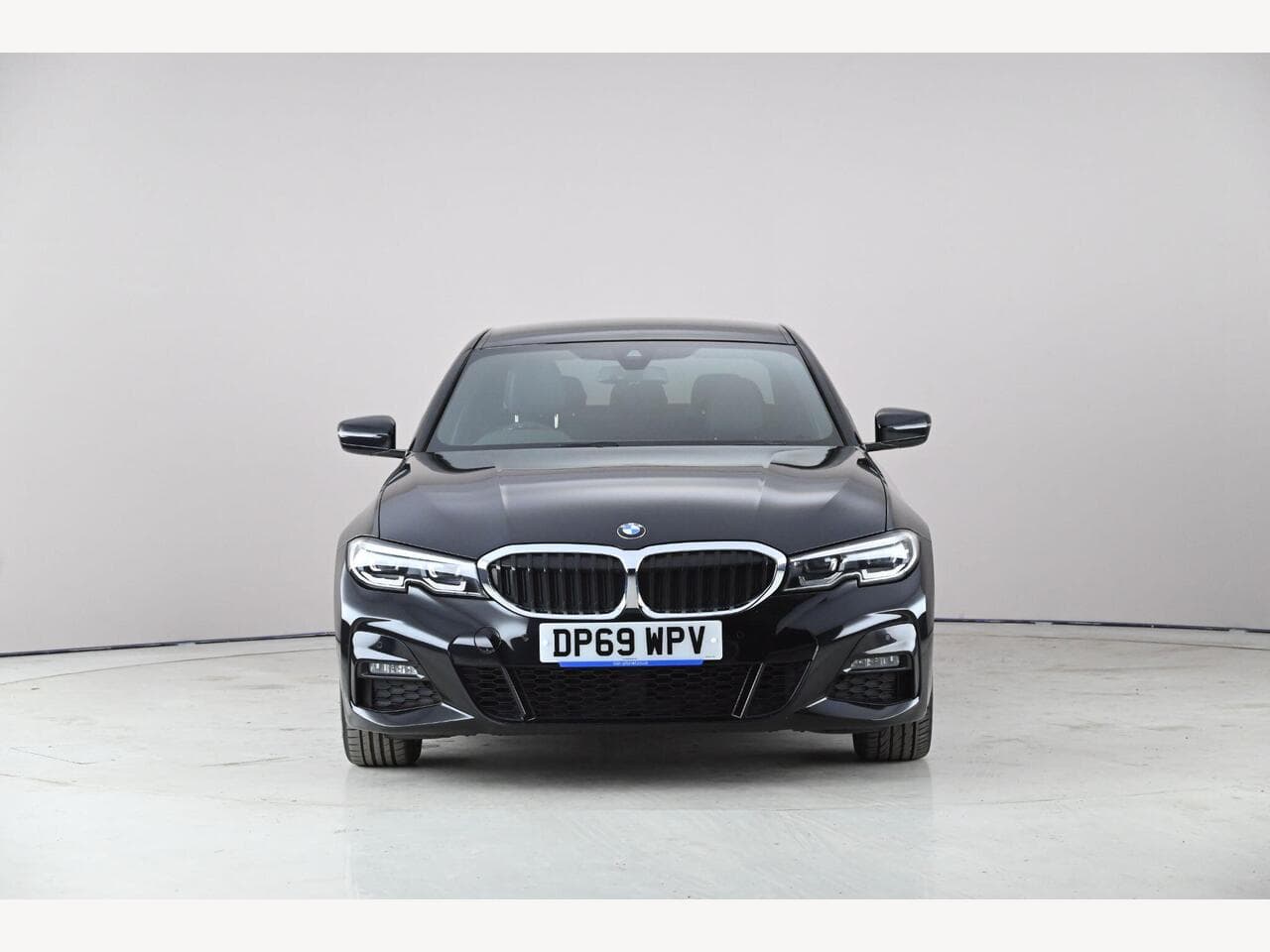 BMW 3 Series thumbnail Front