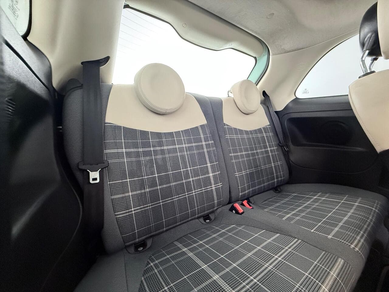 Fiat 500 thumbnail Seats Rear