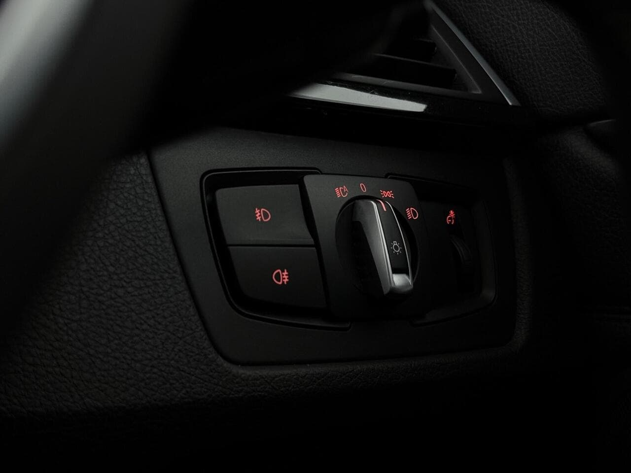 BMW 4 Series thumbnail Misc Controls
