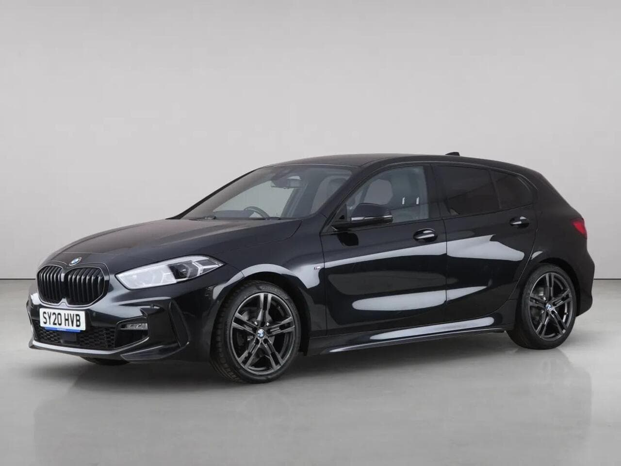 BMW 1 Series thumbnail Front Left