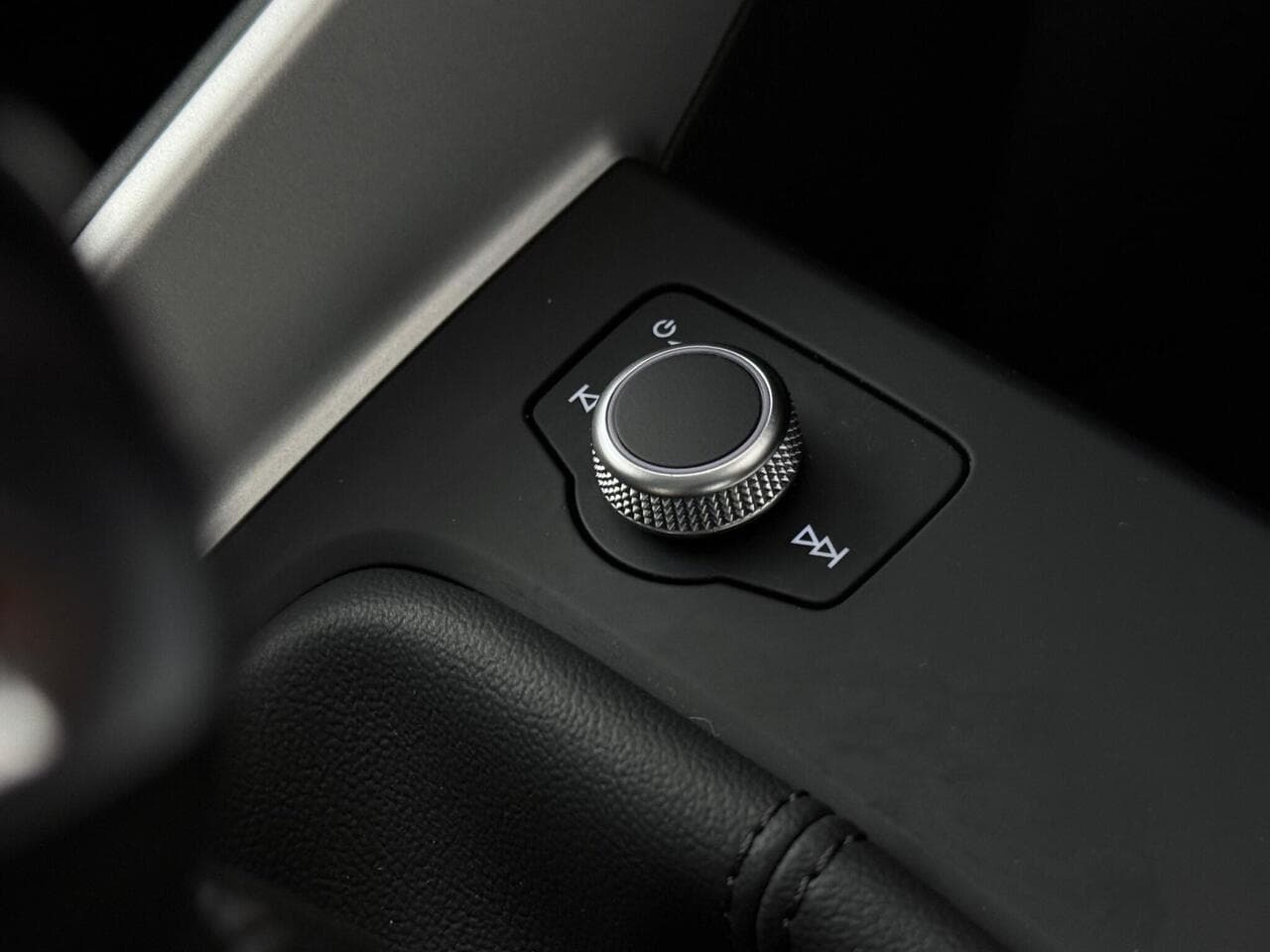 Audi A1 thumbnail Misc Controls