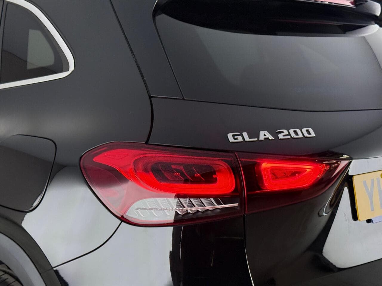 Mercedes-Benz GLA thumbnail Lights Rear
