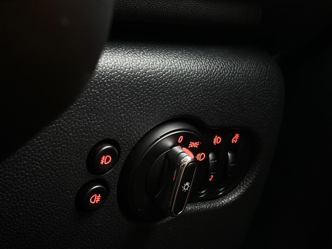 MINI Hatch thumbnail Misc Controls