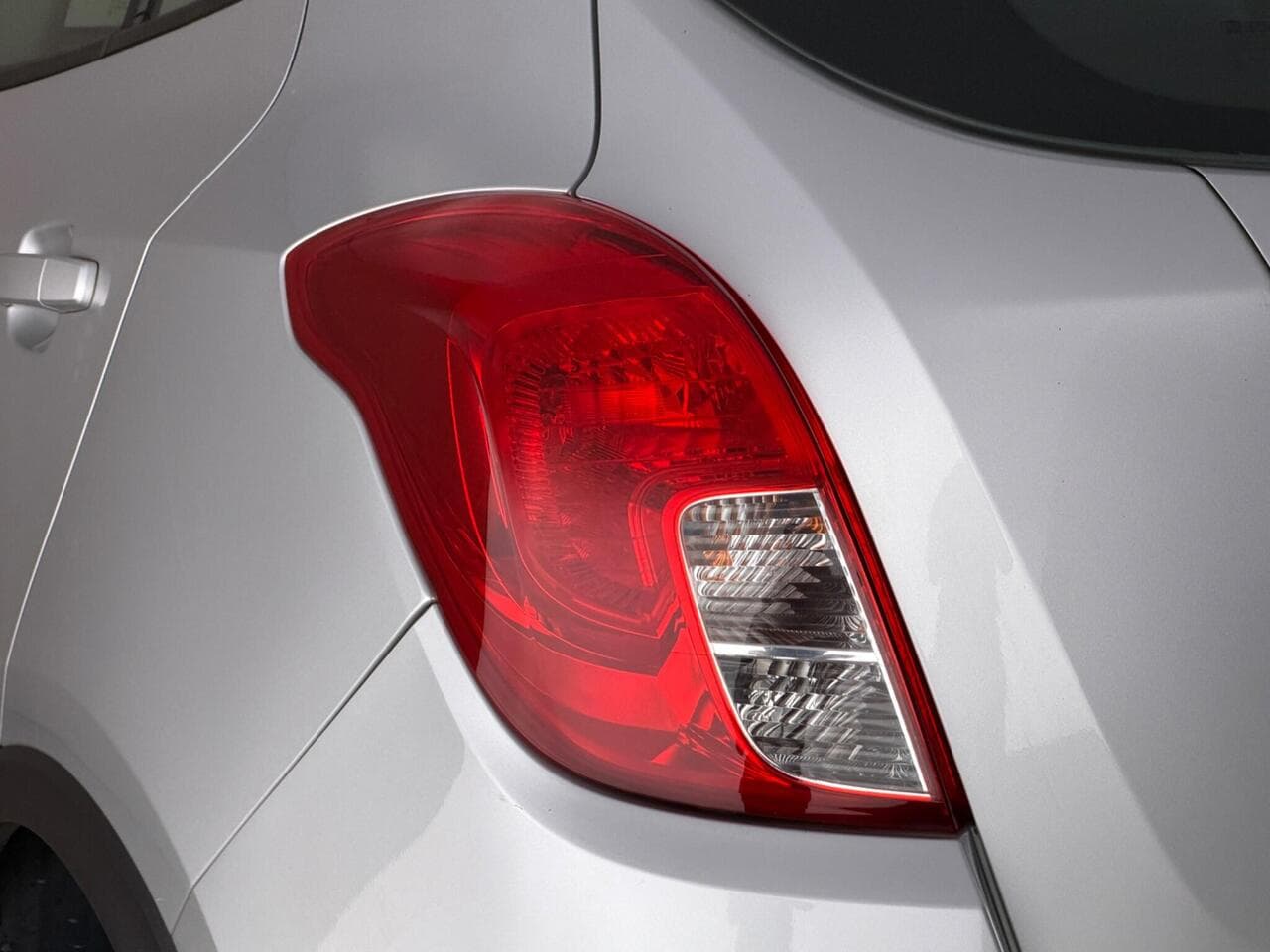 Vauxhall Mokka X thumbnail Lights Rear