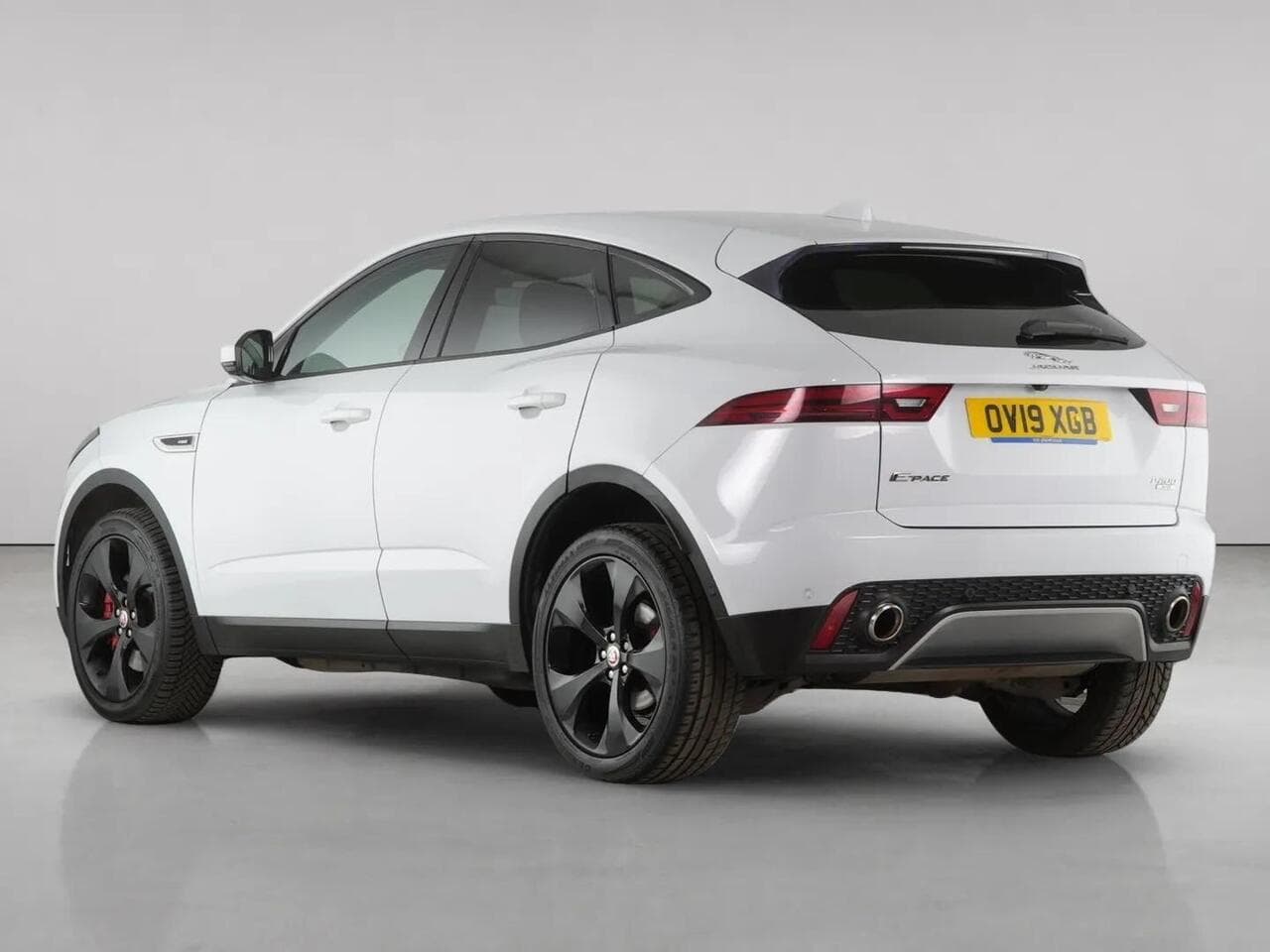 Jaguar E-PACE thumbnail Rear Left