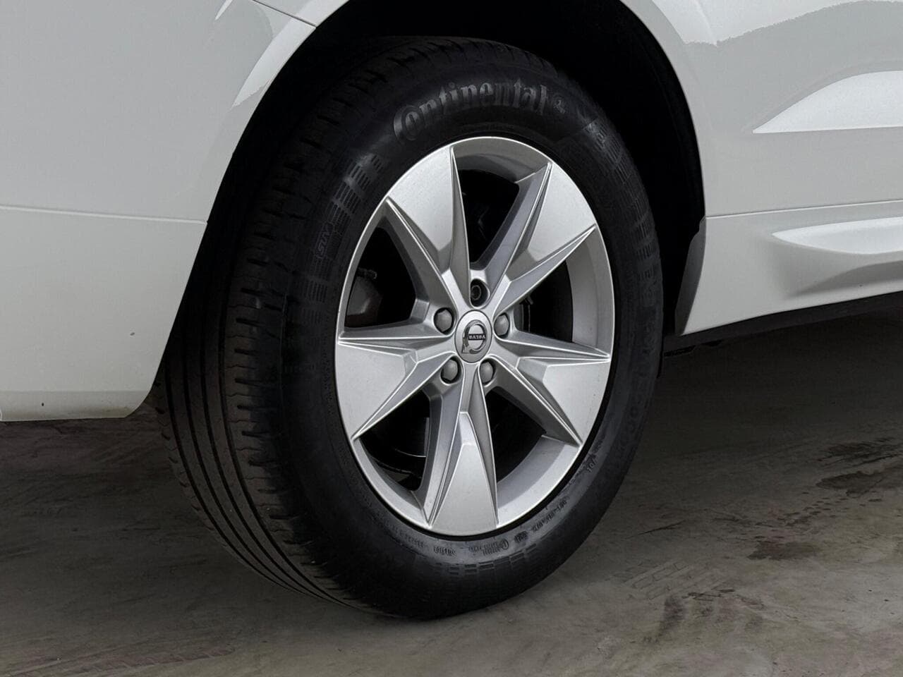 Volvo XC60 thumbnail Wheel