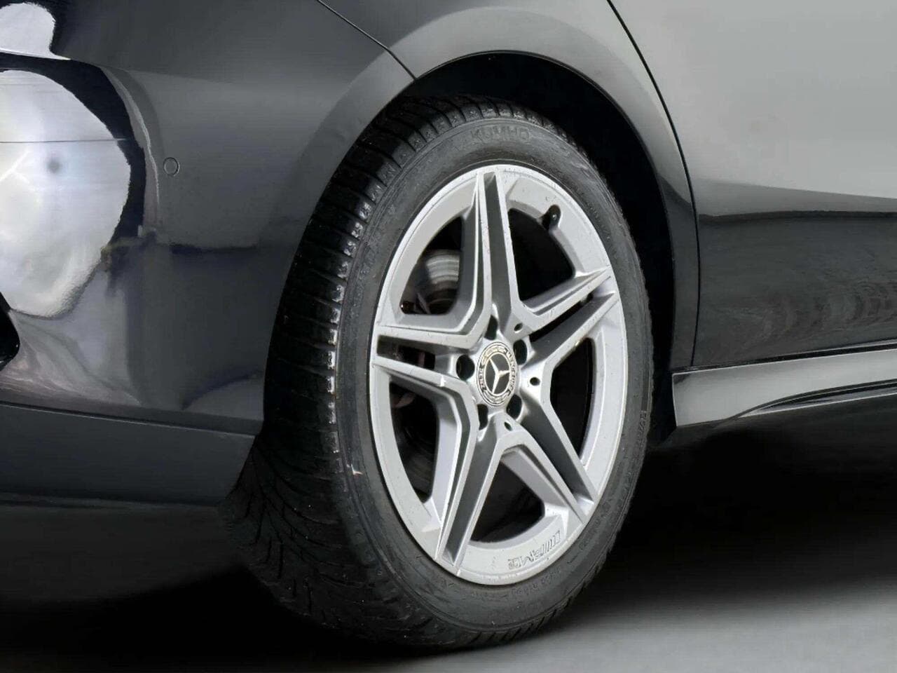 Mercedes-Benz CLA thumbnail Wheel