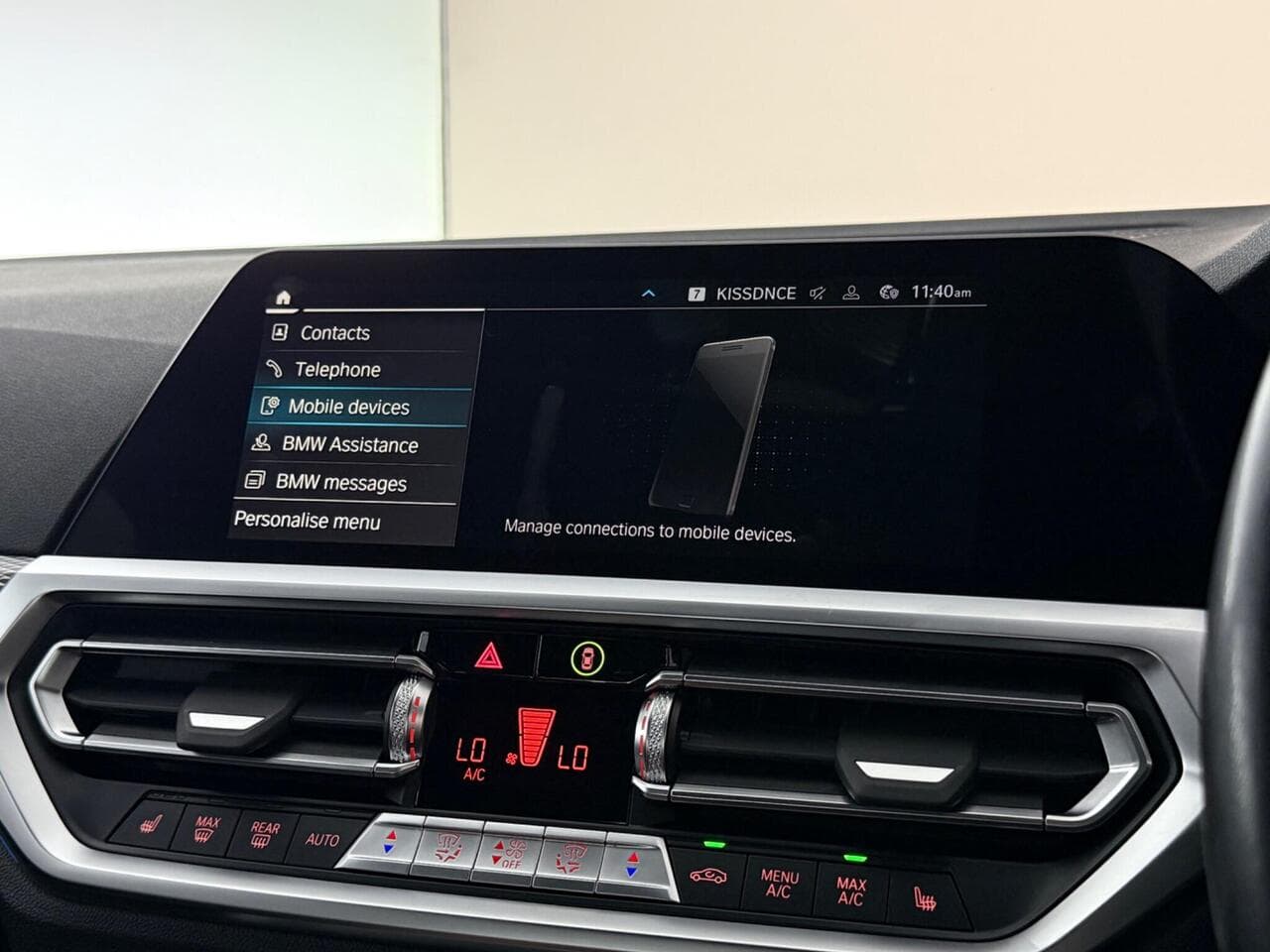 BMW 3 Series thumbnail Infotainment System