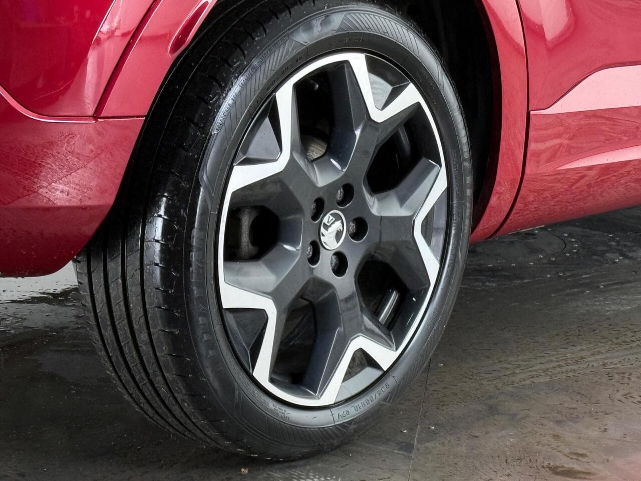 Vauxhall Grandland thumbnail Wheel