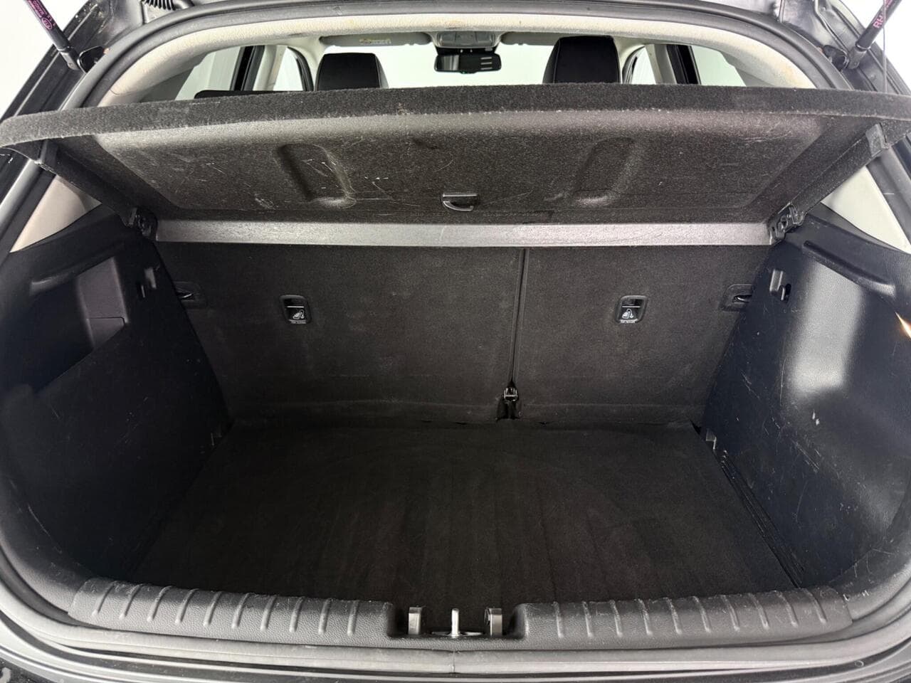 Kia Stonic thumbnail Boot