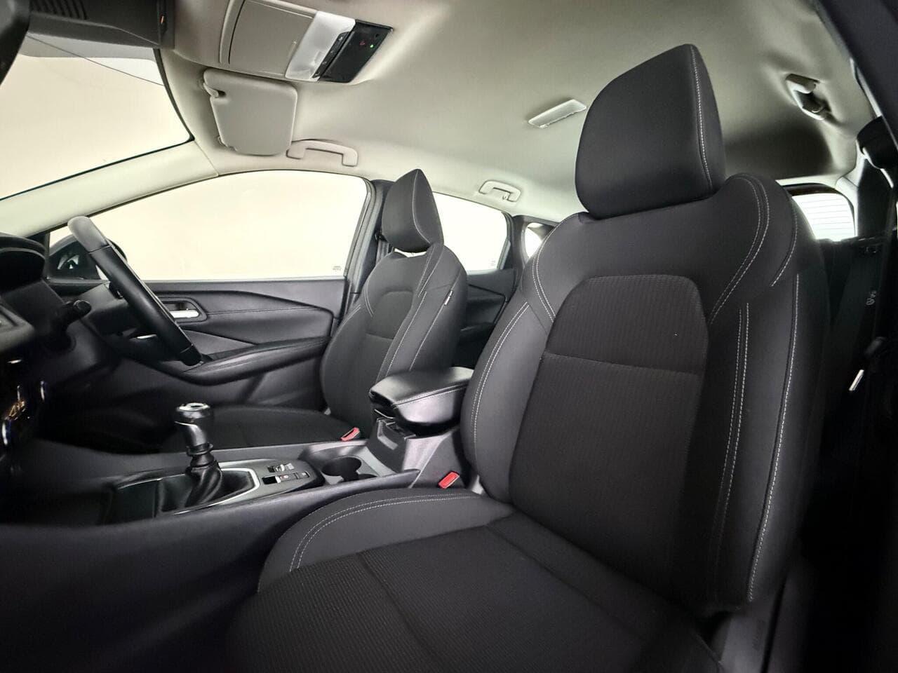 Nissan Qashqai thumbnail Seat Front Passenger