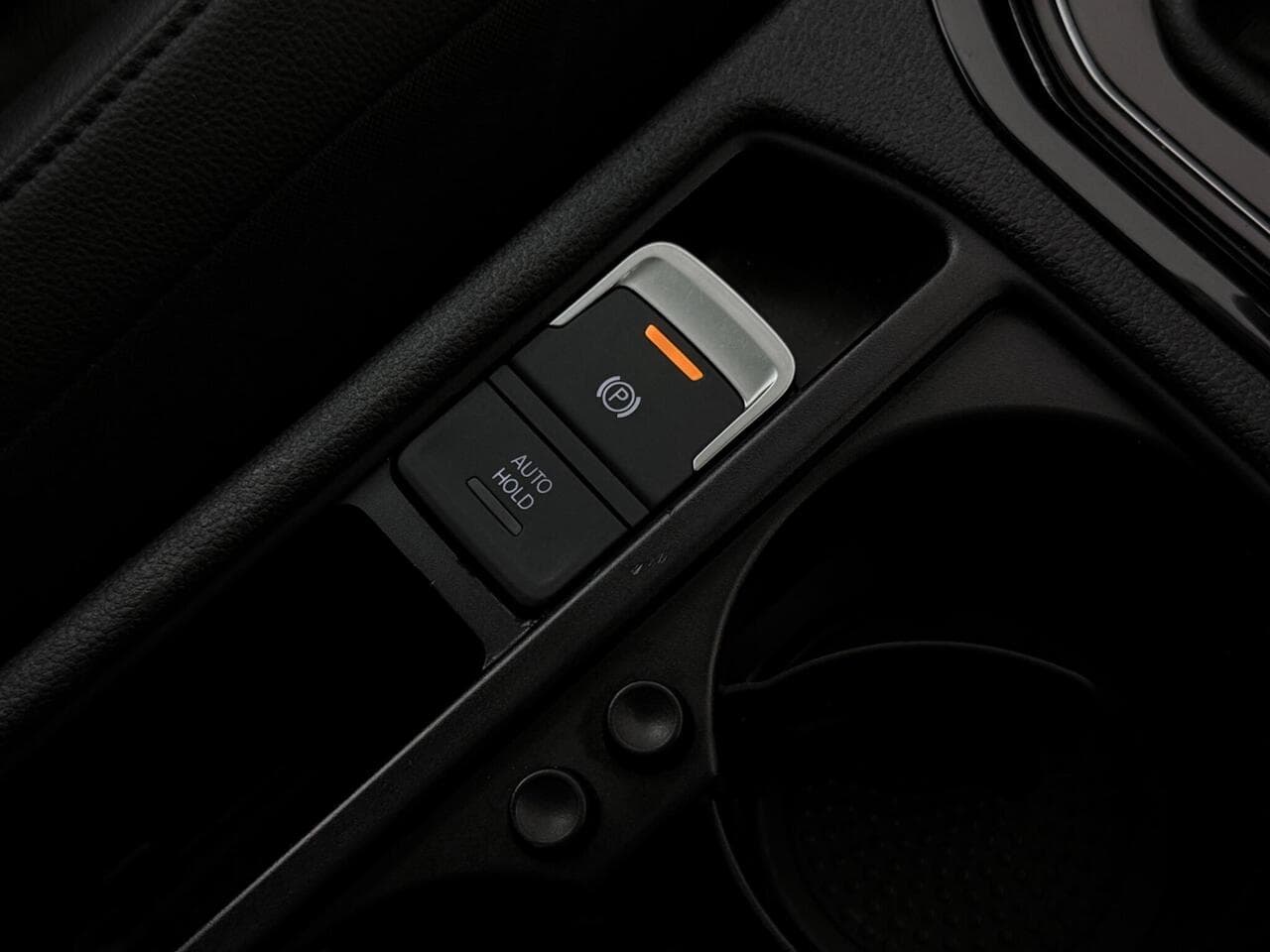 Volkswagen Touran thumbnail Misc Controls