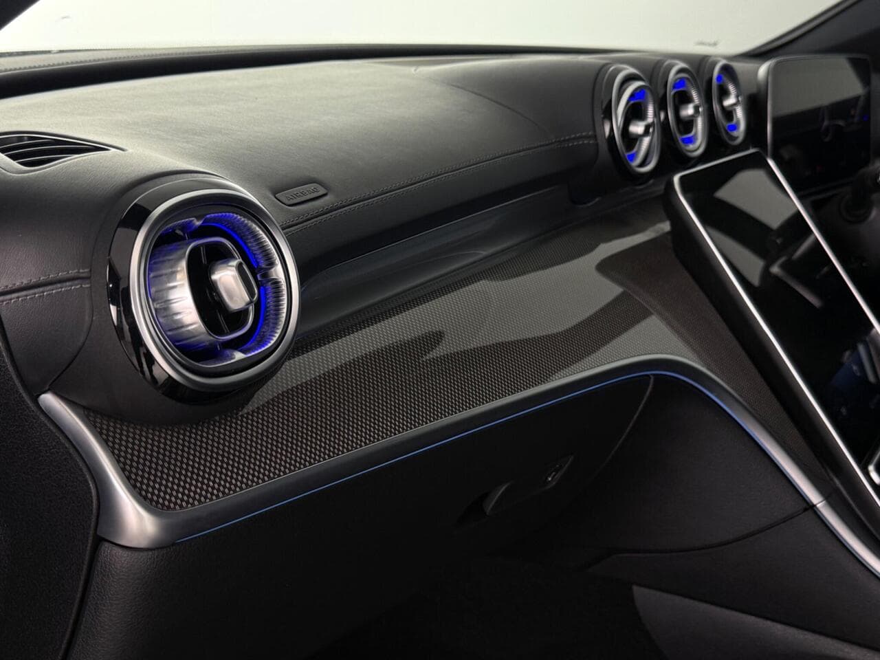 Mercedes-Benz C Class thumbnail Interior Front
