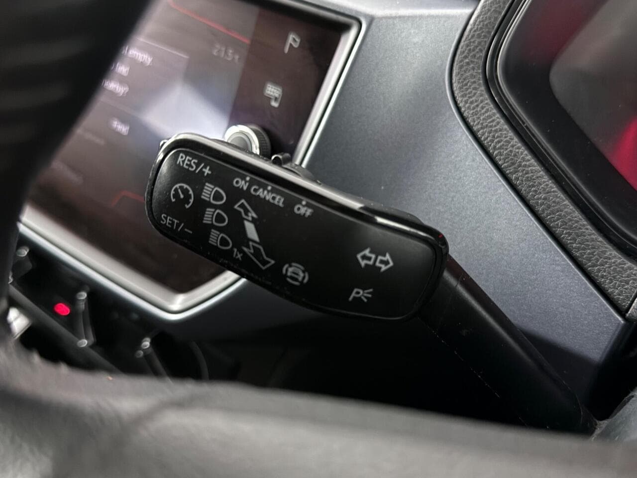 SEAT Arona thumbnail Misc Controls