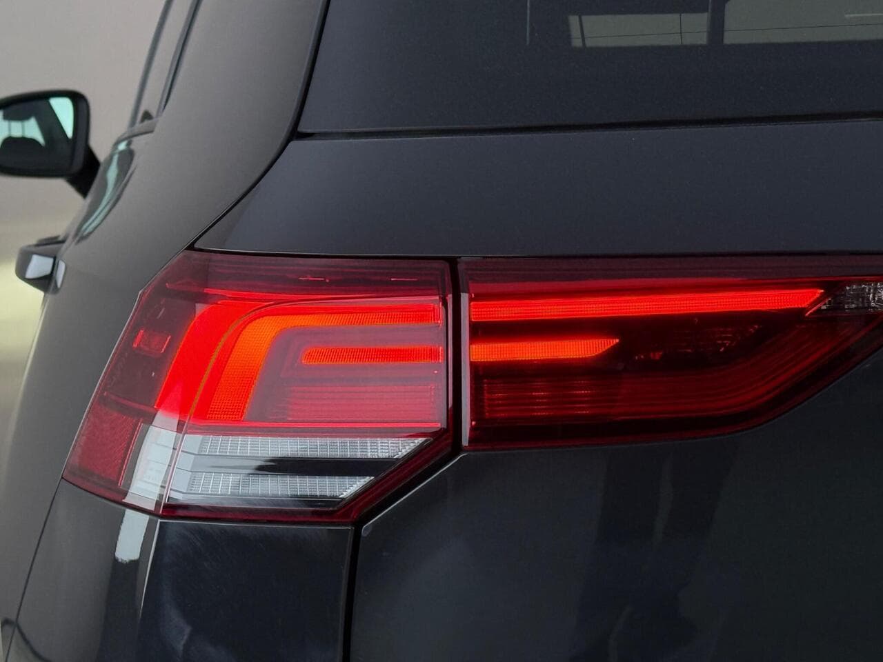 Volkswagen Golf thumbnail Lights Rear