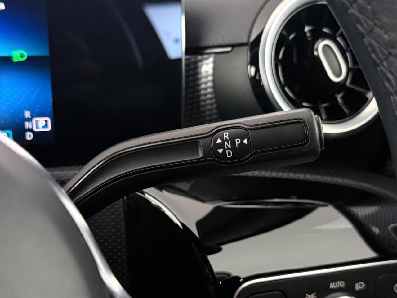 Mercedes-Benz A Class thumbnail Misc Controls