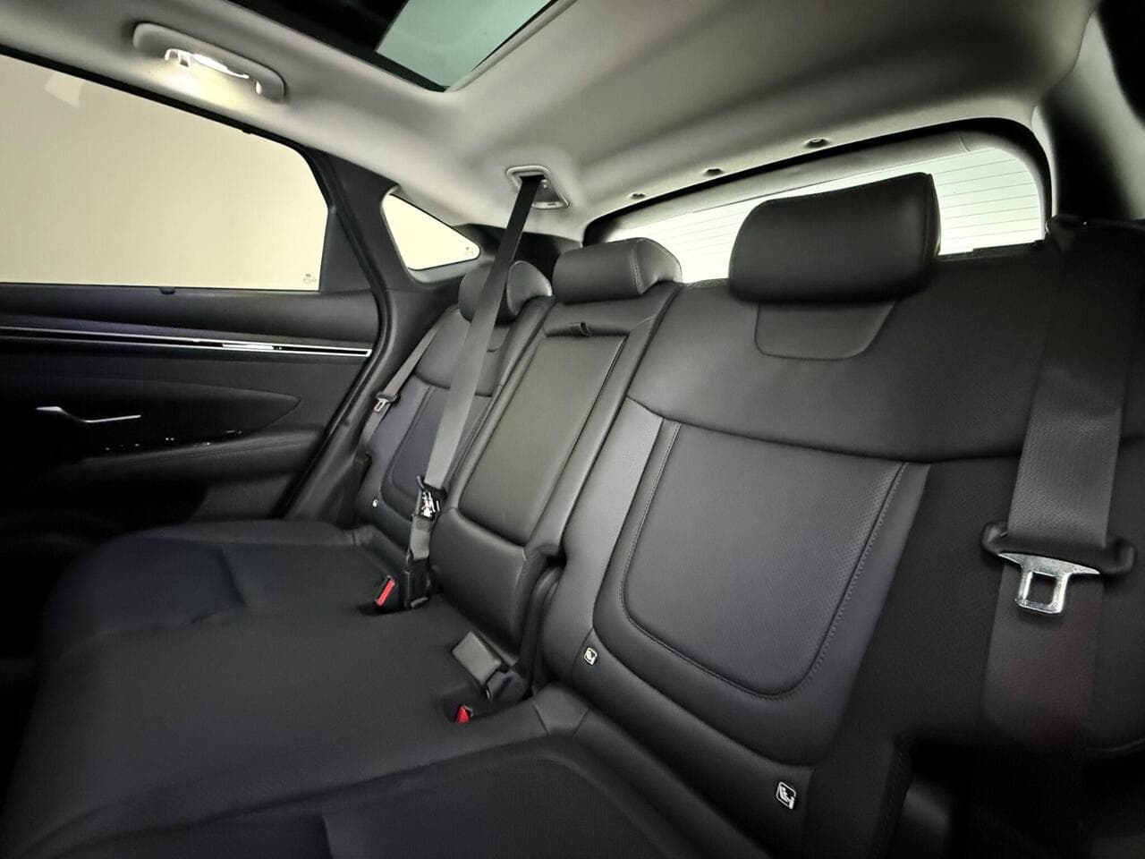 Hyundai TUCSON thumbnail Seats Rear