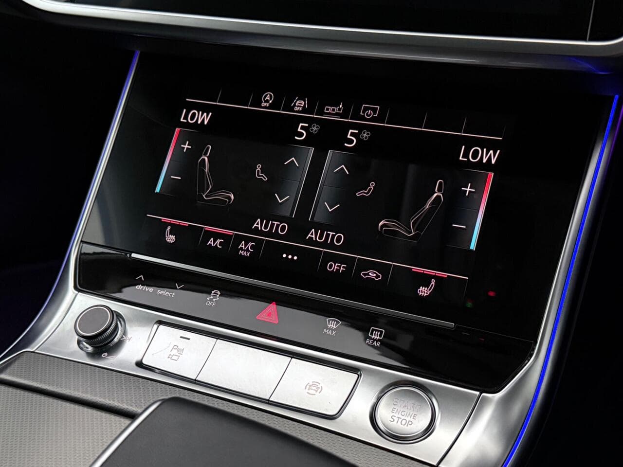 Audi A6 Avant thumbnail Infotainment System