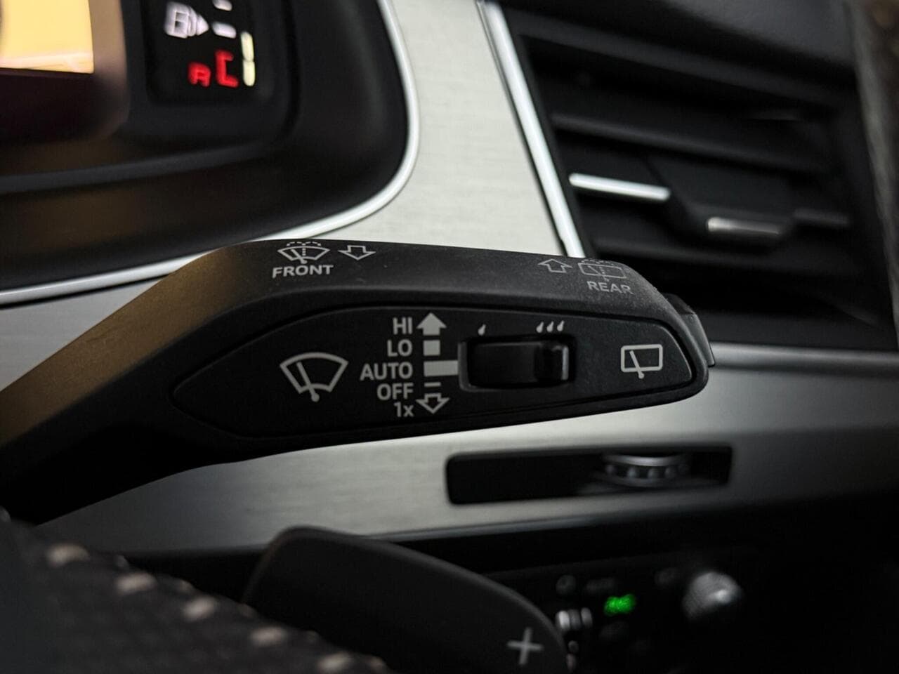 Audi Q7 thumbnail Misc Controls