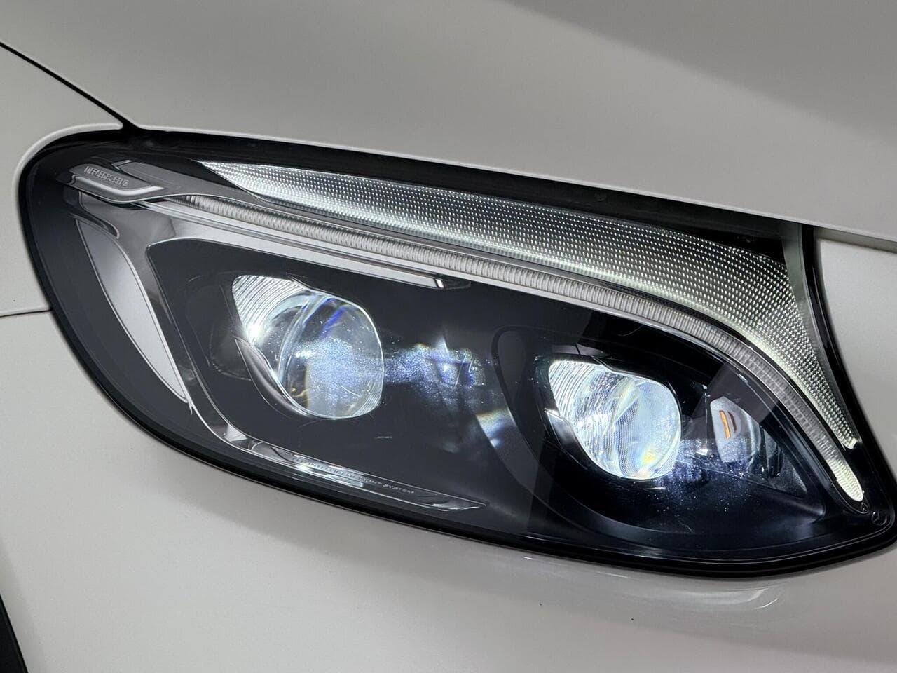Mercedes-Benz GLC thumbnail Lights Front