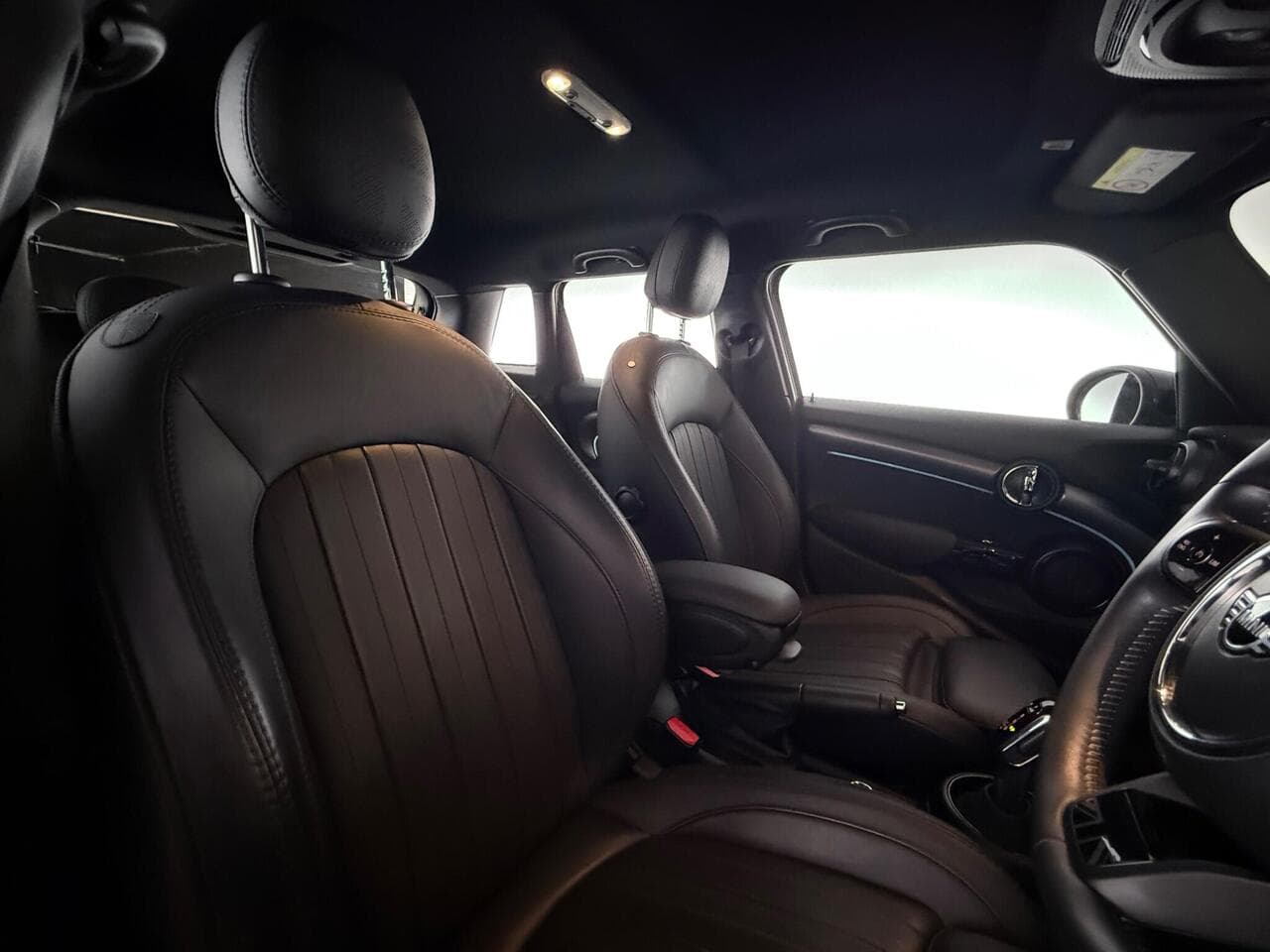MINI Hatch thumbnail Seat Driver