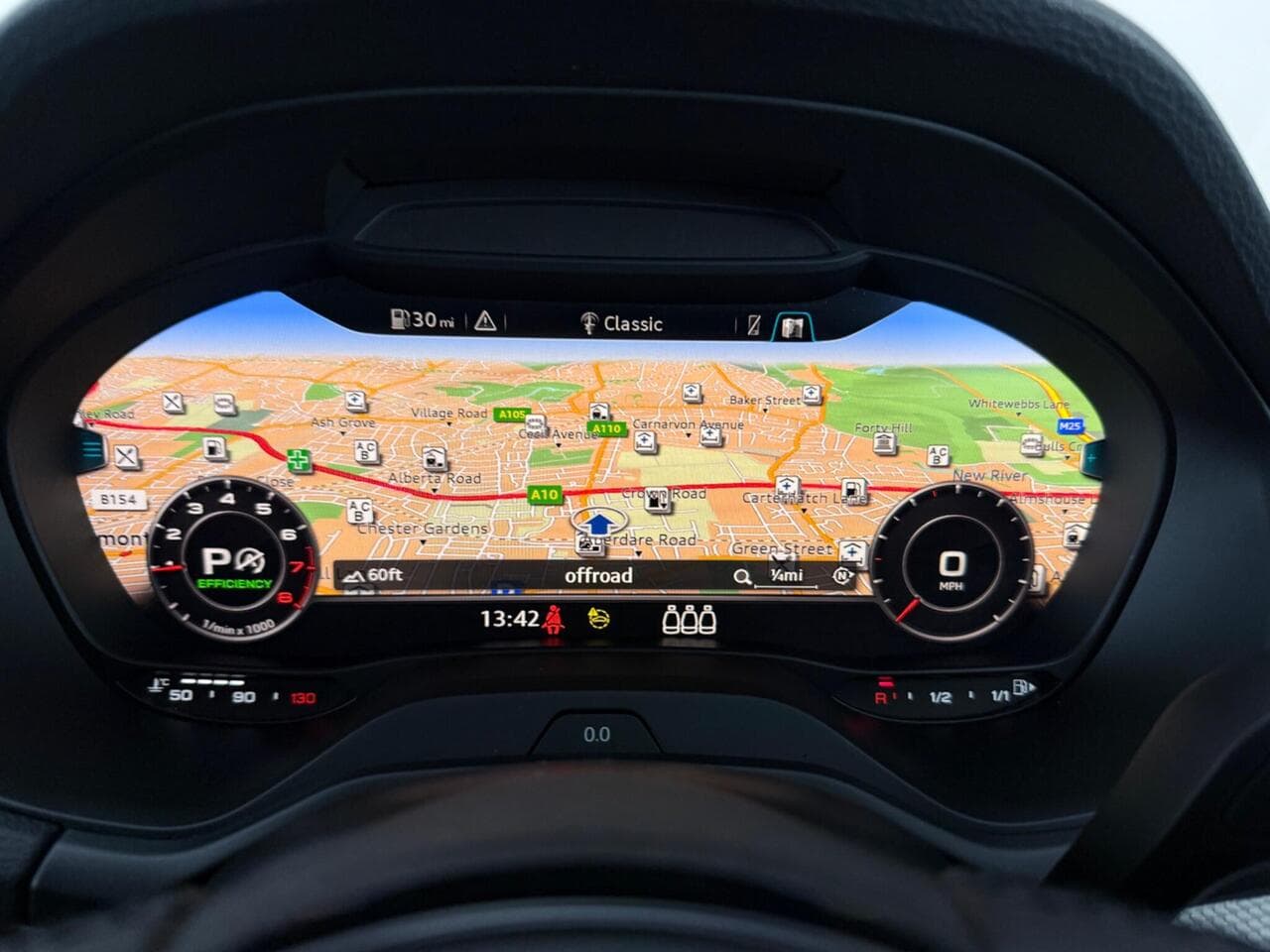 Audi Q2 thumbnail Driver Instruments