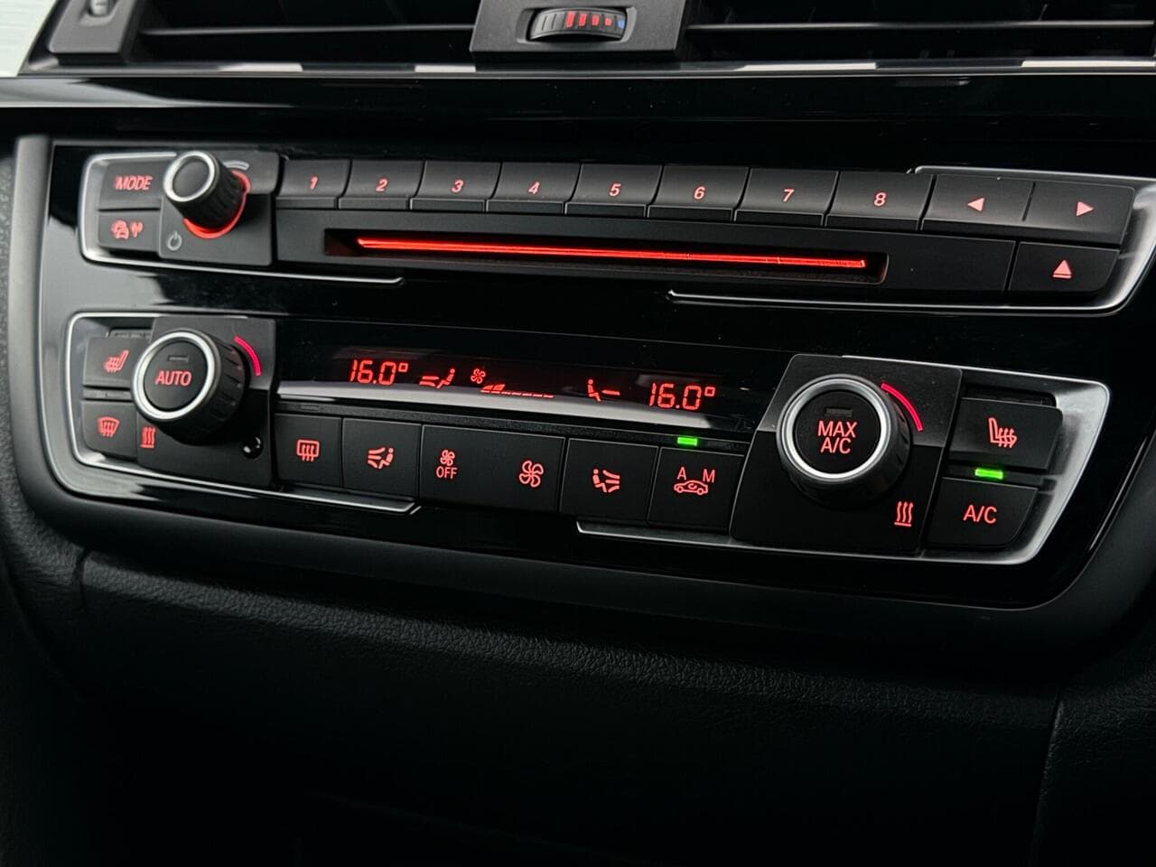 BMW 4 Series thumbnail Infotainment System