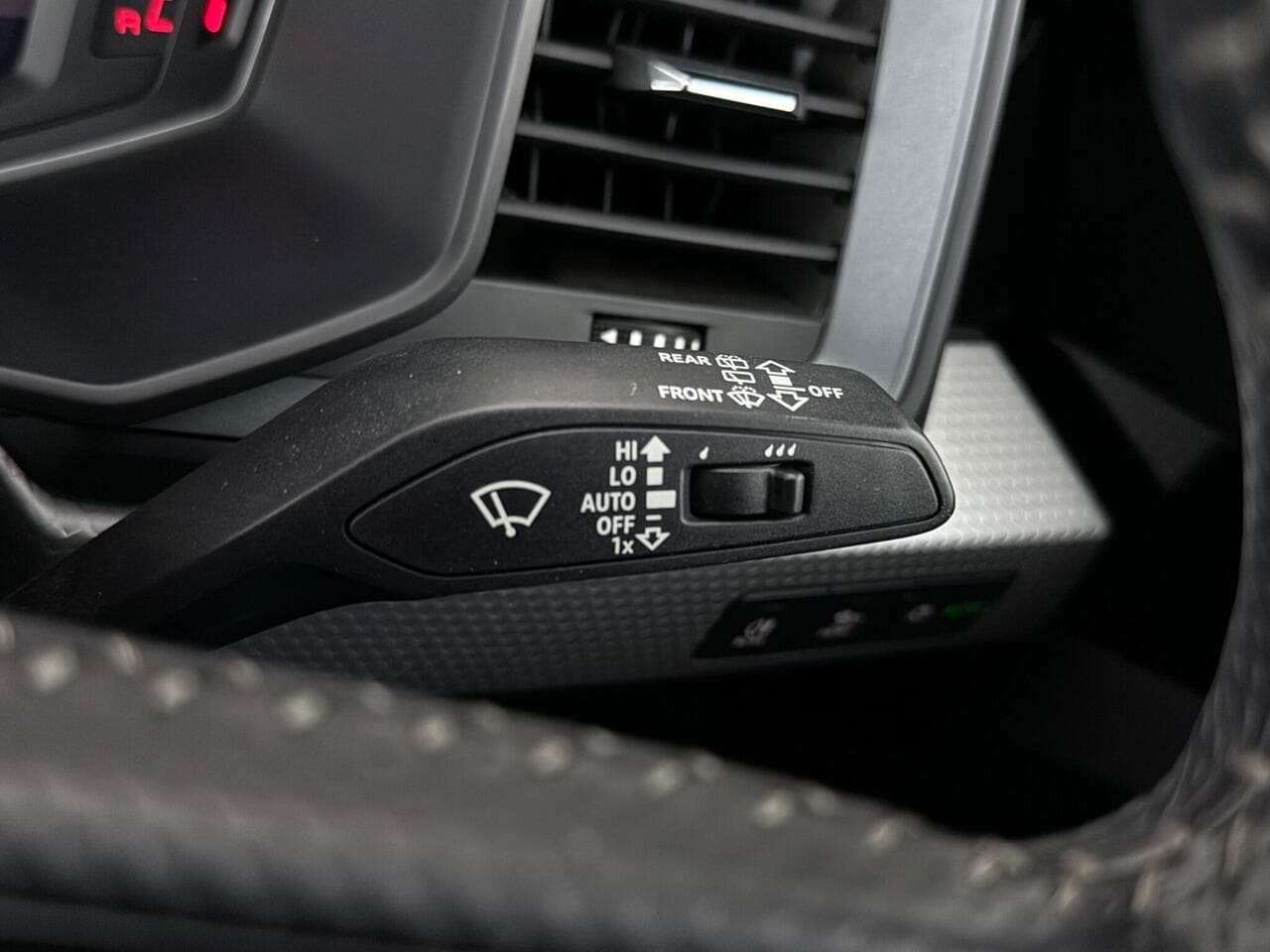 Audi A1 thumbnail Misc Controls