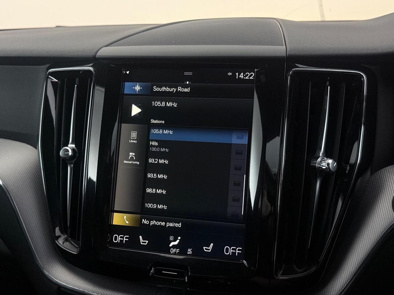 Volvo XC60 thumbnail Infotainment System