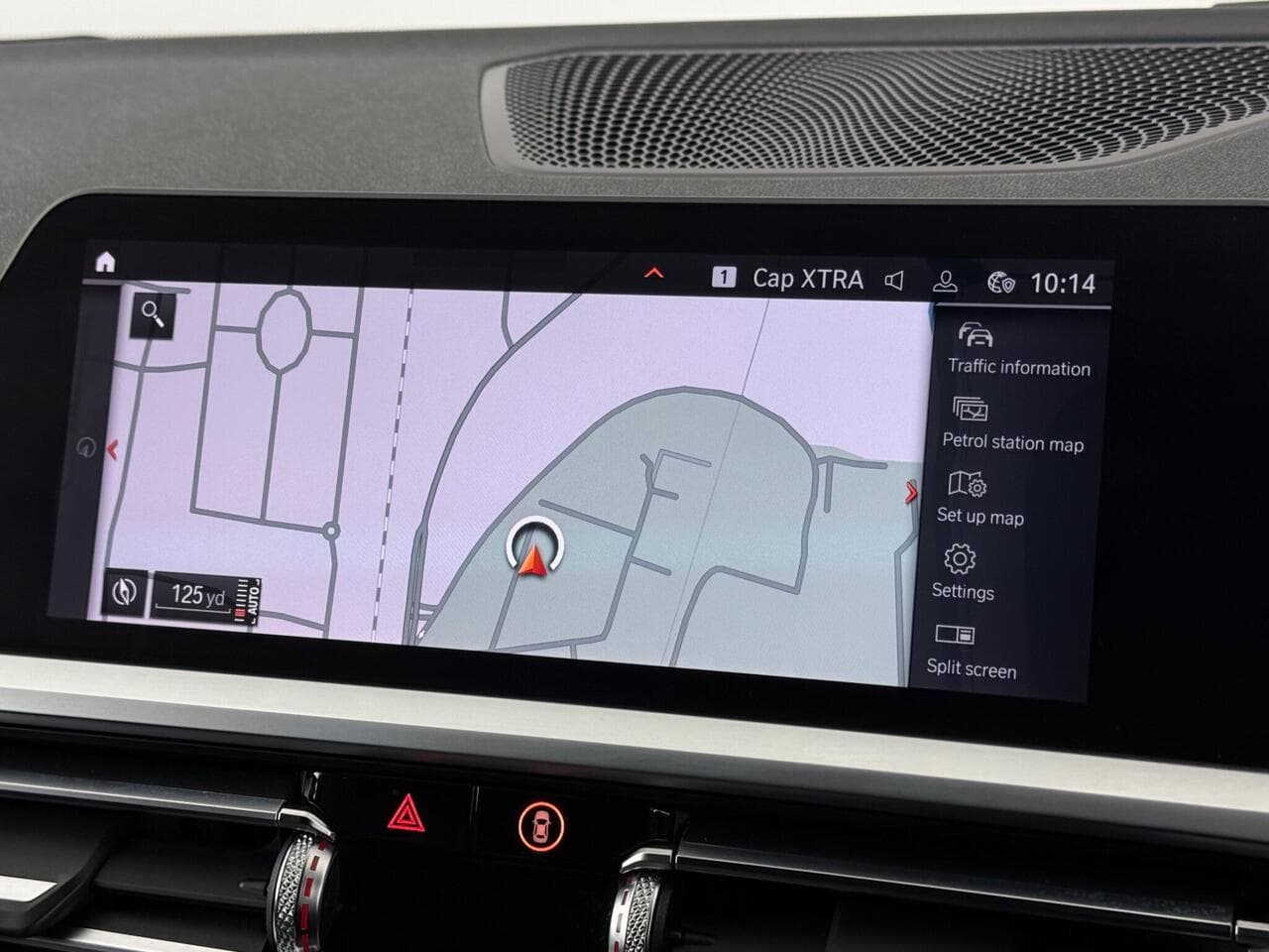 BMW 3 Series thumbnail Infotainment System