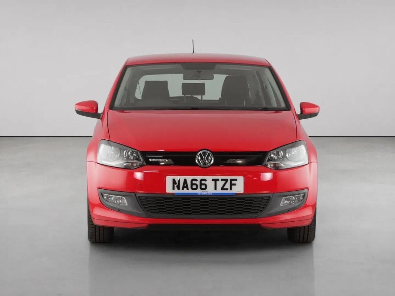 Volkswagen Polo thumbnail Front