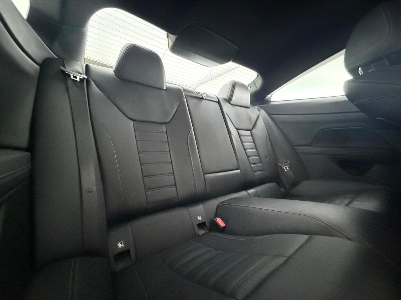 BMW 4 Series thumbnail Seats Rear