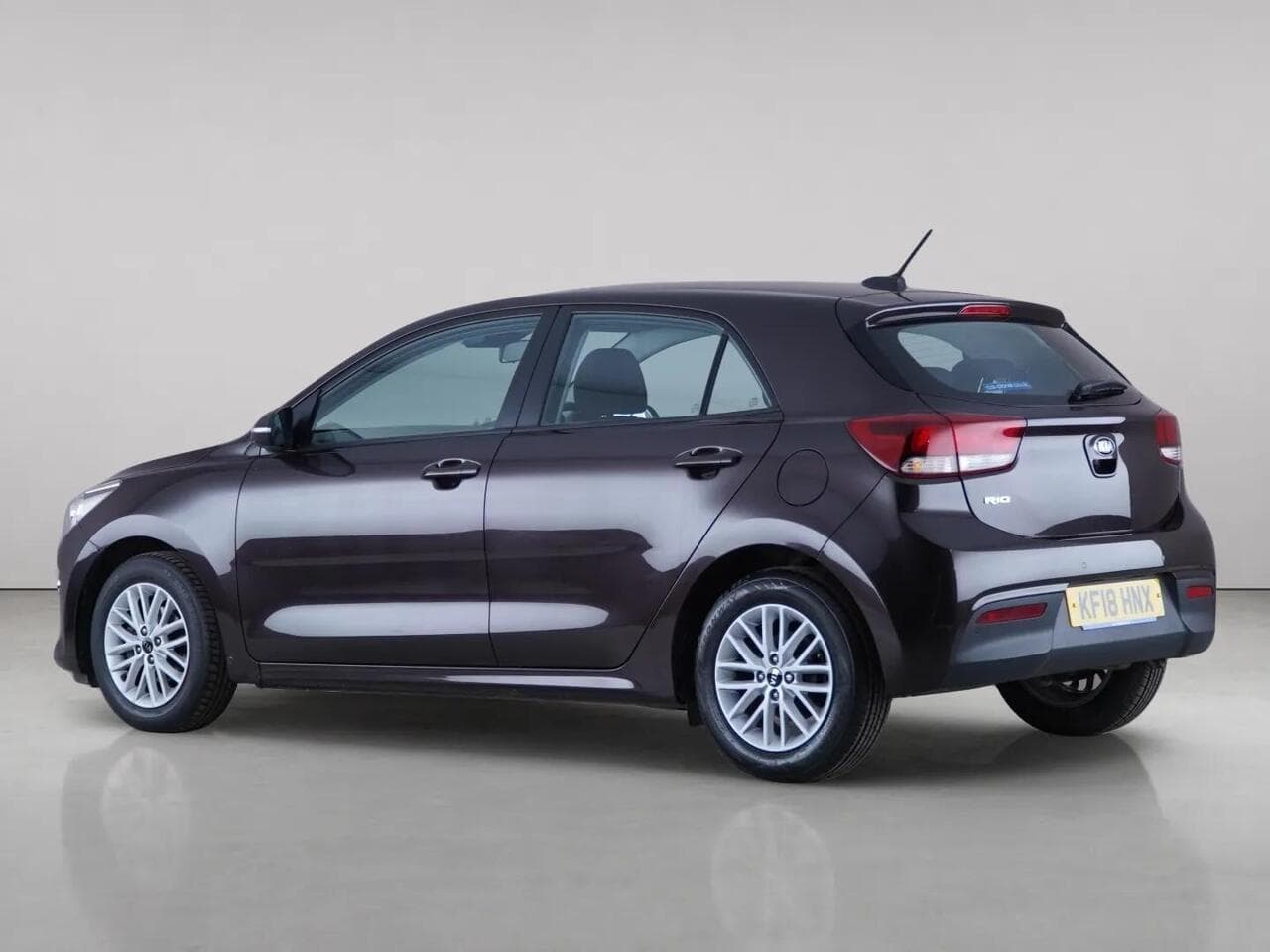 Kia Rio thumbnail Side Left