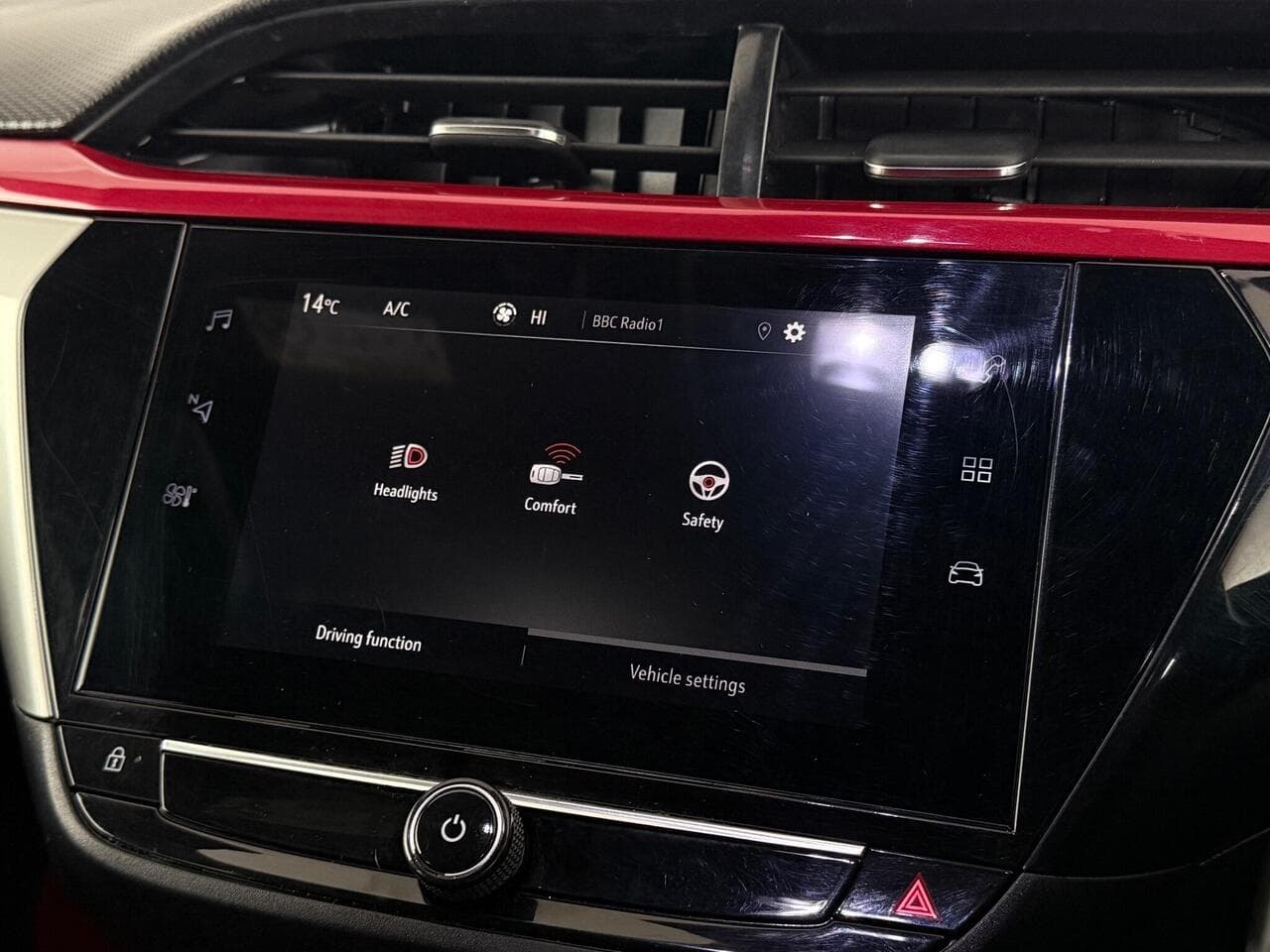 Vauxhall Corsa thumbnail Infotainment System