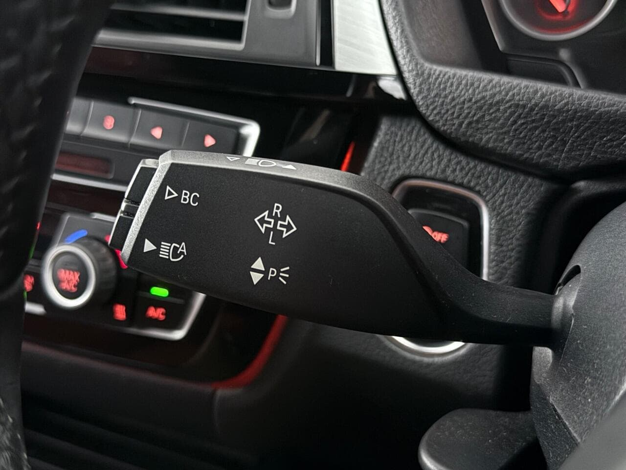 BMW 3 Series thumbnail Misc Controls