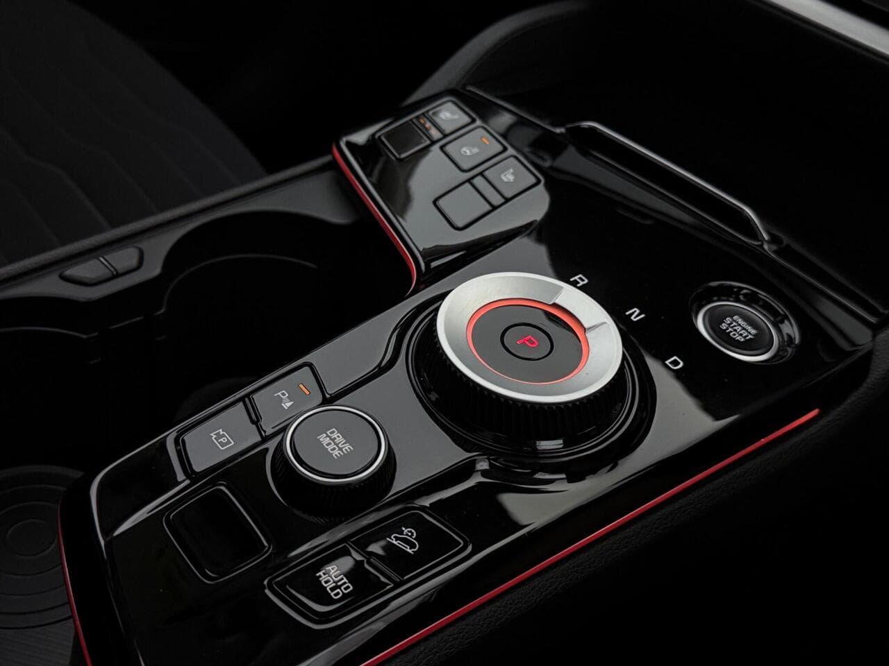 Kia Sportage thumbnail Interior Front