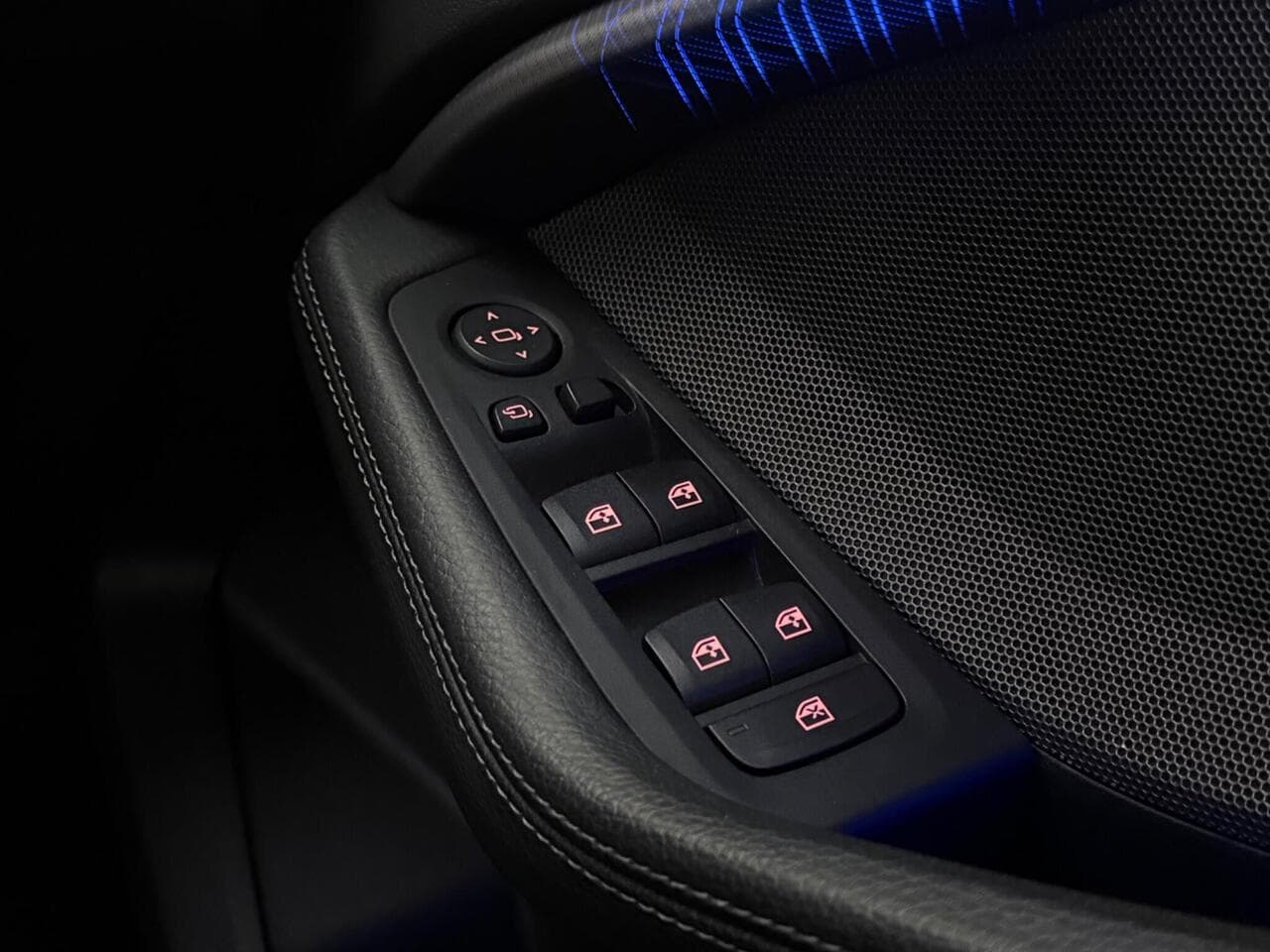 BMW 1 Series thumbnail Misc Controls
