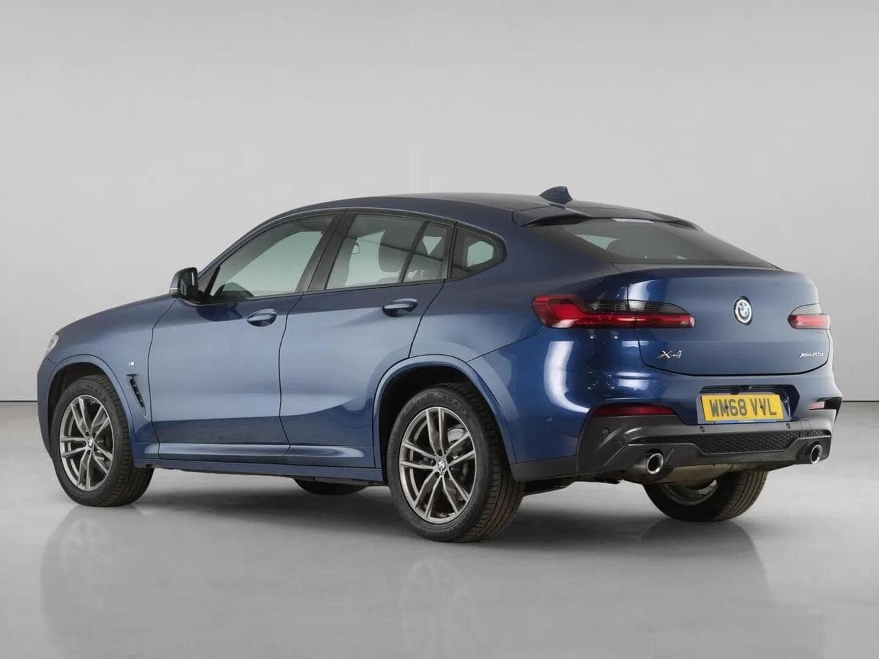 BMW X4 thumbnail Rear Left