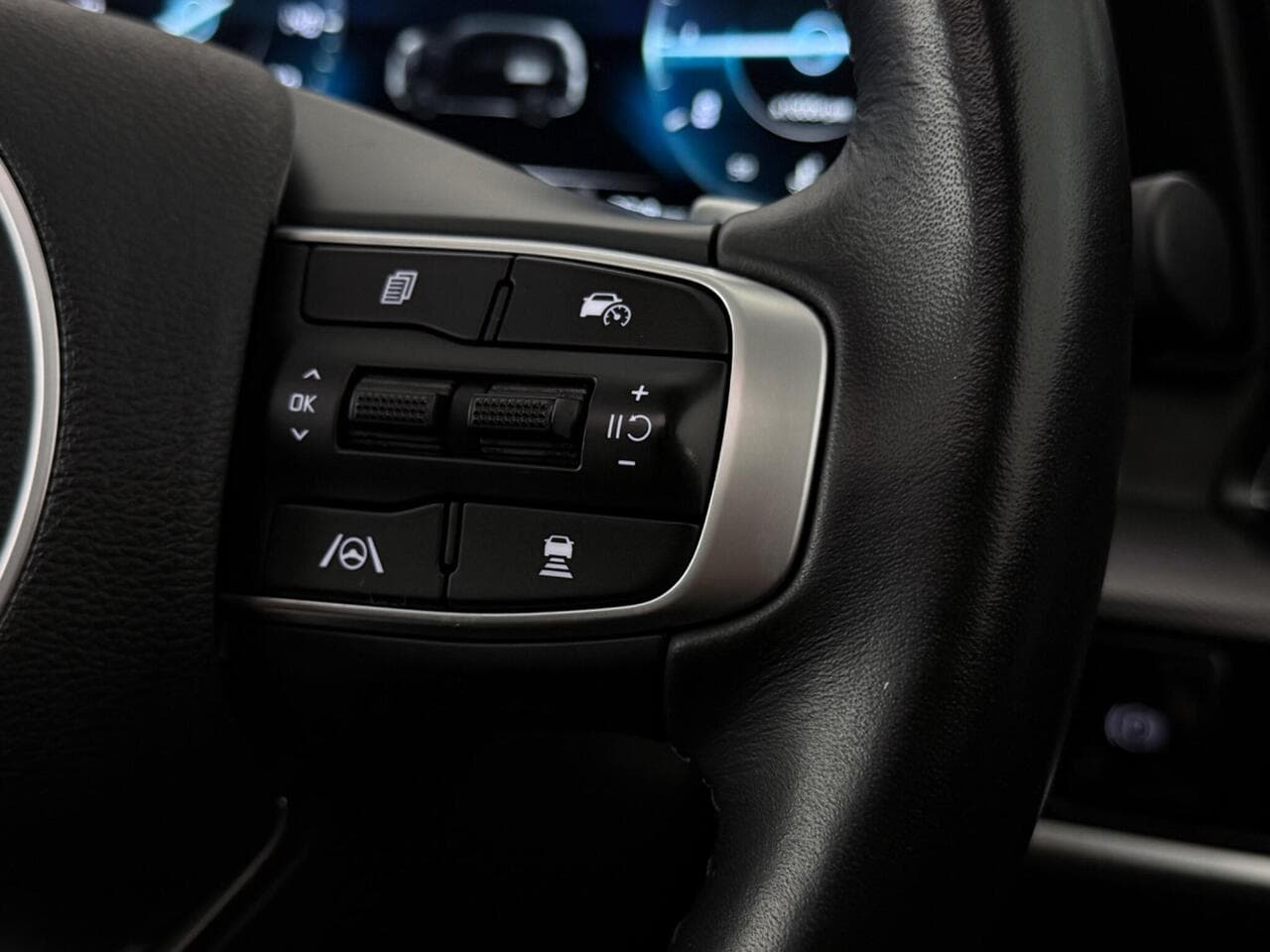 Kia Sportage thumbnail Misc Controls