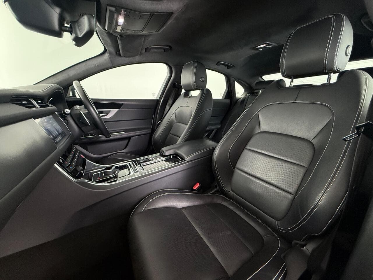 Jaguar XF thumbnail Seat Front Passenger