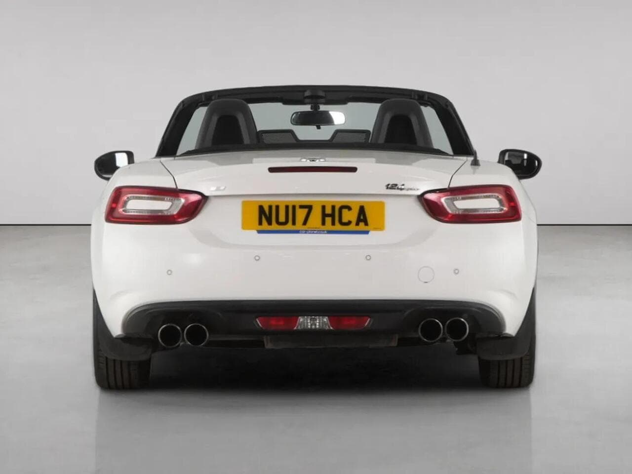 Fiat 124 Spider thumbnail Rear