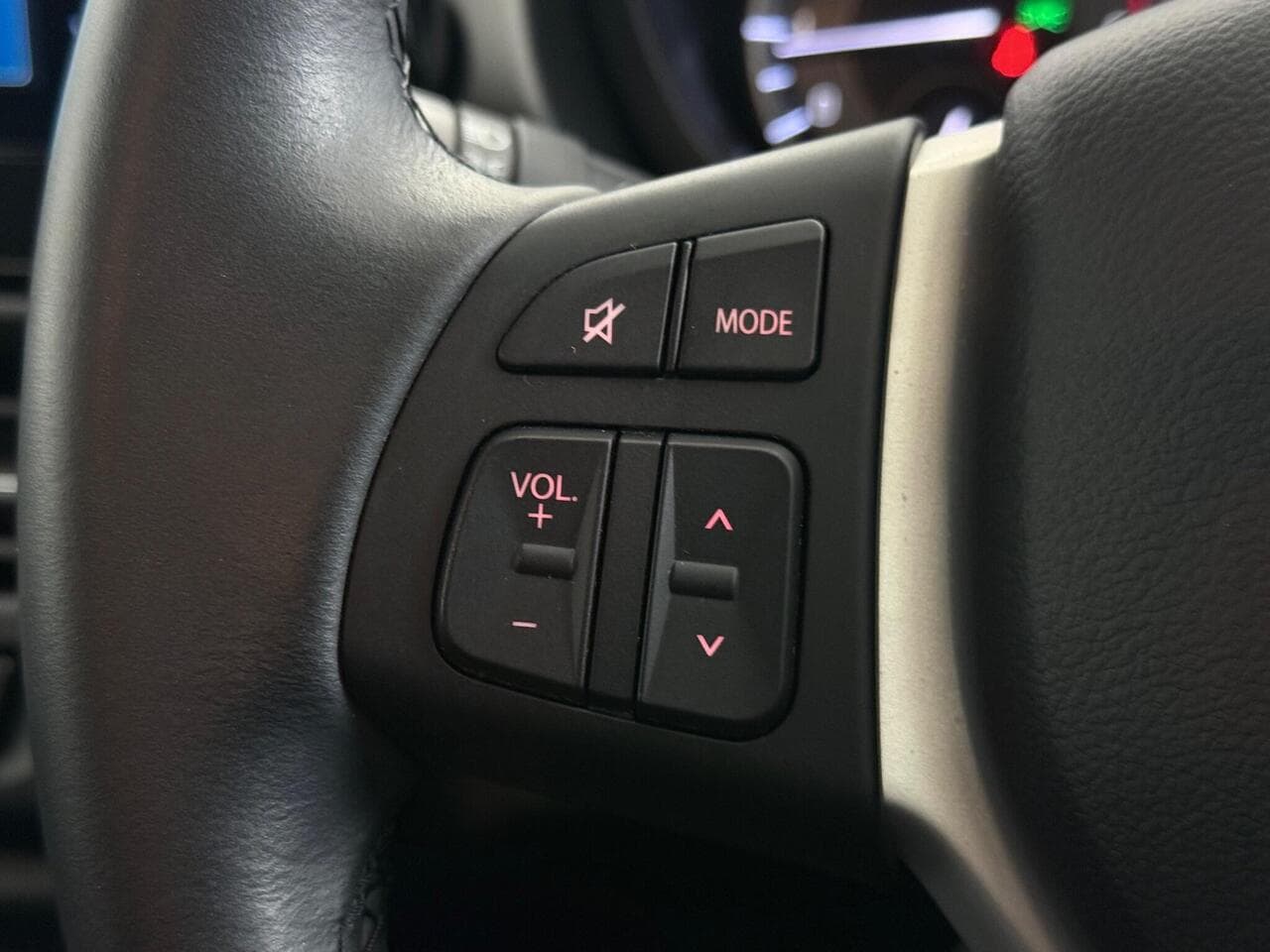 Suzuki S-Cross thumbnail Misc Controls