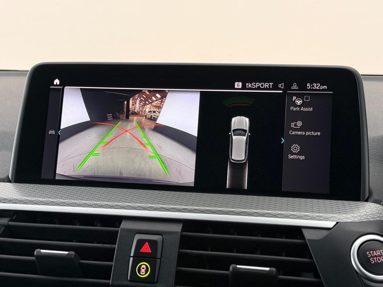 BMW X3 thumbnail Infotainment System