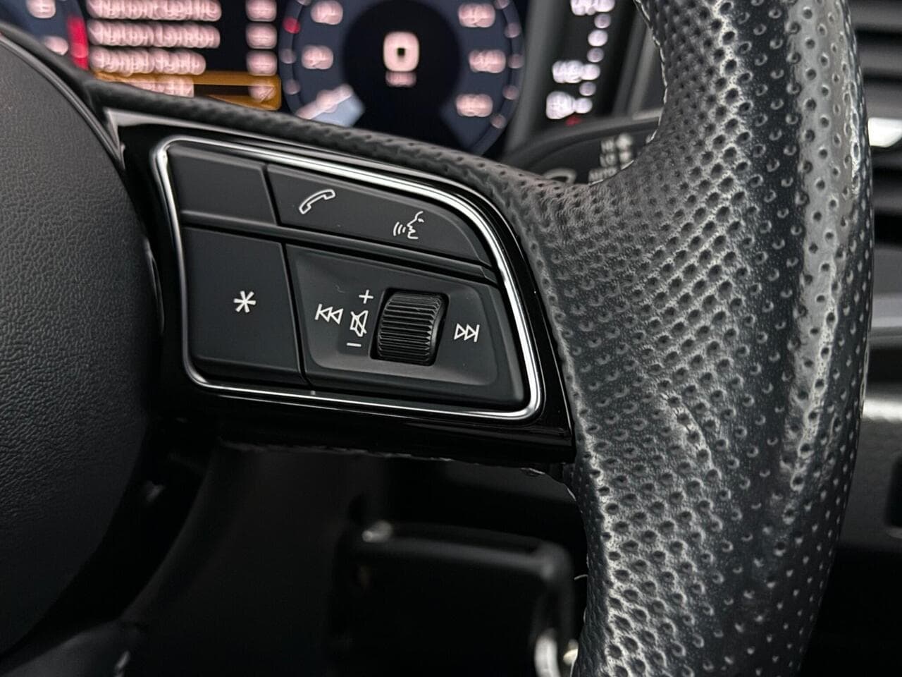 Audi A1 thumbnail Misc Controls