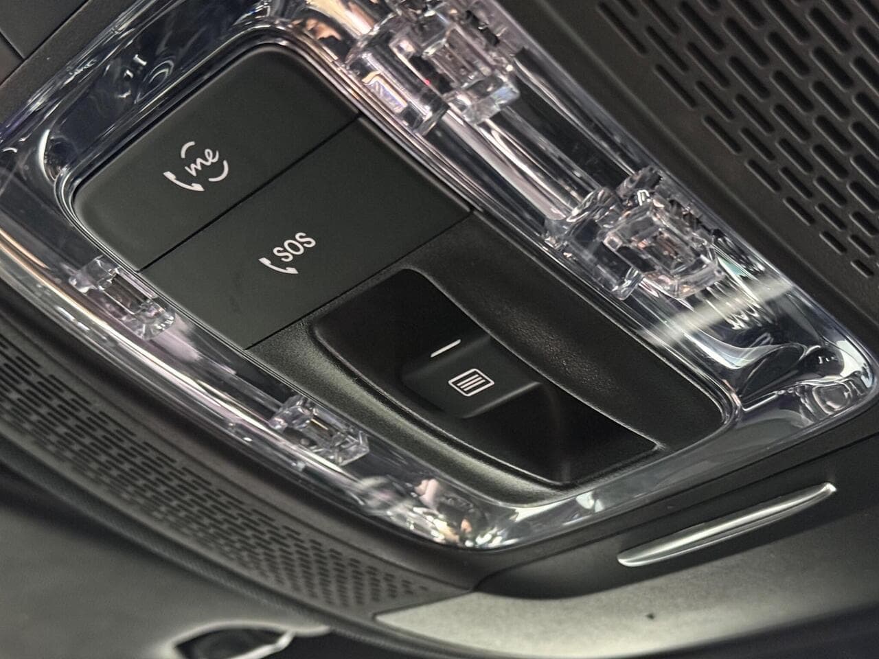 Mercedes-Benz GLB thumbnail Misc Controls
