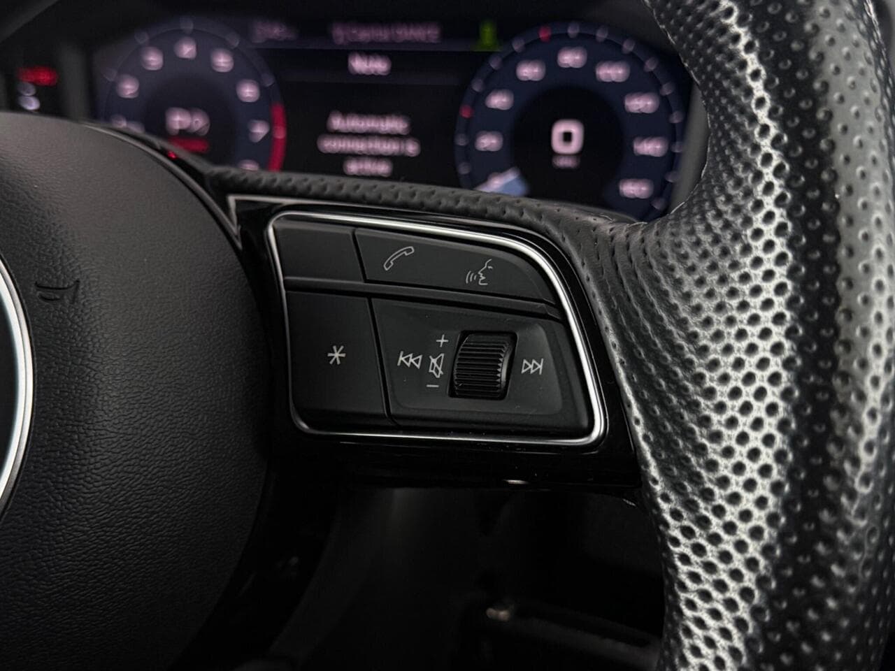 Audi A1 thumbnail Misc Controls
