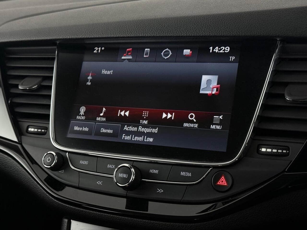 Vauxhall Astra thumbnail Infotainment System