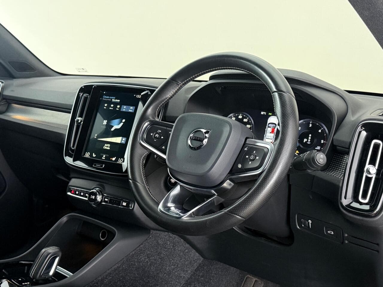 Volvo XC40 thumbnail Interior Front